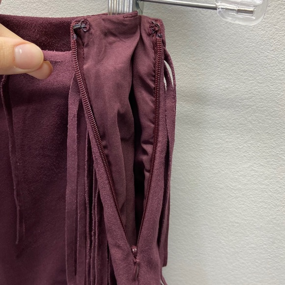 Express Faux Suede Asymmetrical Fringe Mini Skirt - Picture 5 of 7